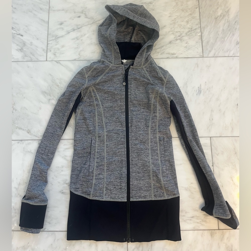 Lululemon Athletica Gray and Black Hooded Zip Up - Sz 4